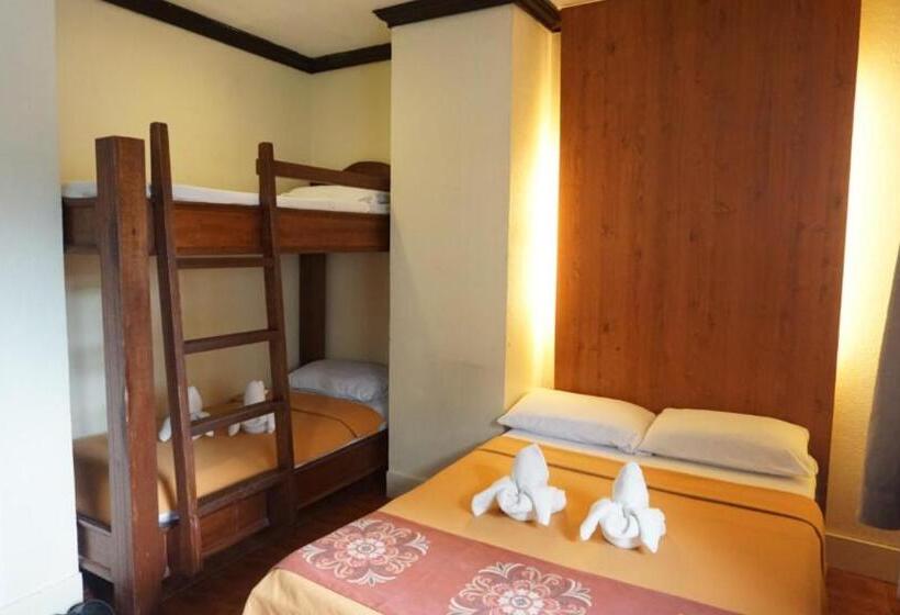 Отель Stone House Quezon City