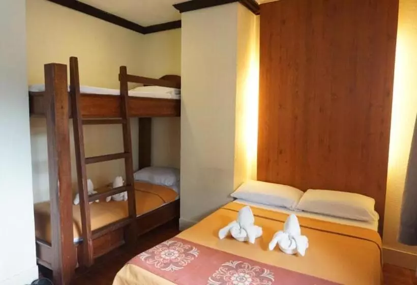 هتل Stone House Quezon City