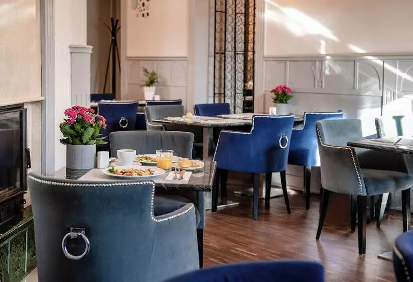 Villa Sedan   Destigo Hotels