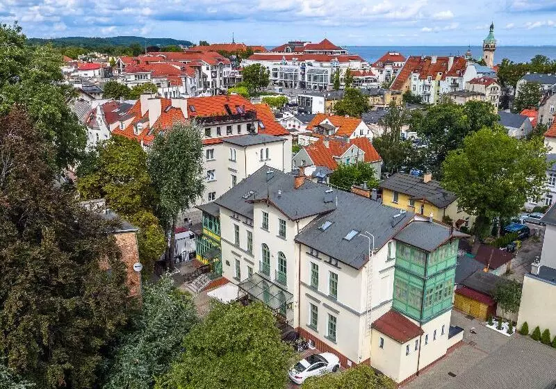 Villa Sedan   Destigo Hotels