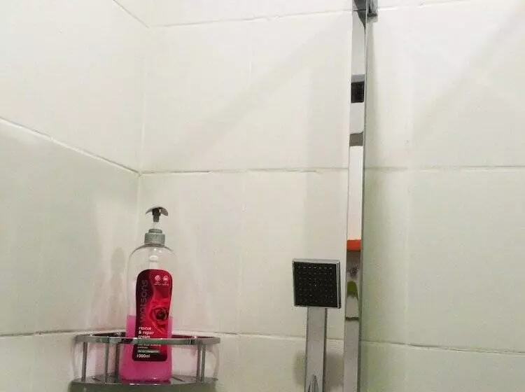 Hotel Townhouse Oak Vip Suites