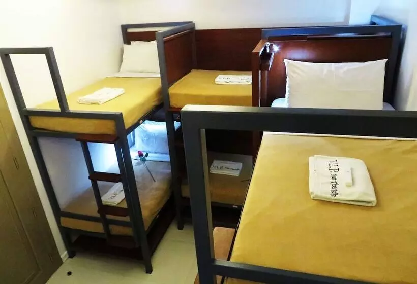 Hotel Townhouse Oak Vip Suites