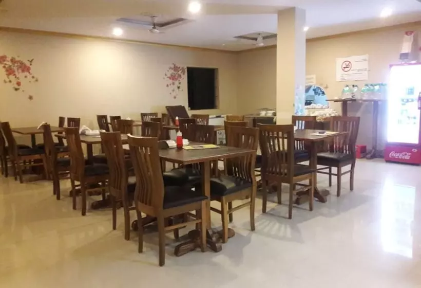 ホテル Ashoka King