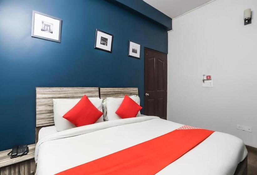 בית מלון כפרי Golden Villa By Oyo Rooms