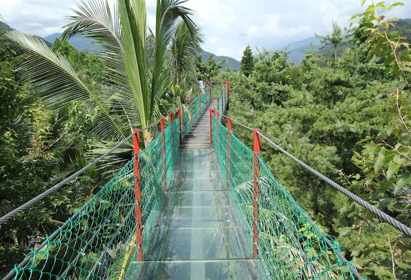 هتل Pei Kong Creek Resort