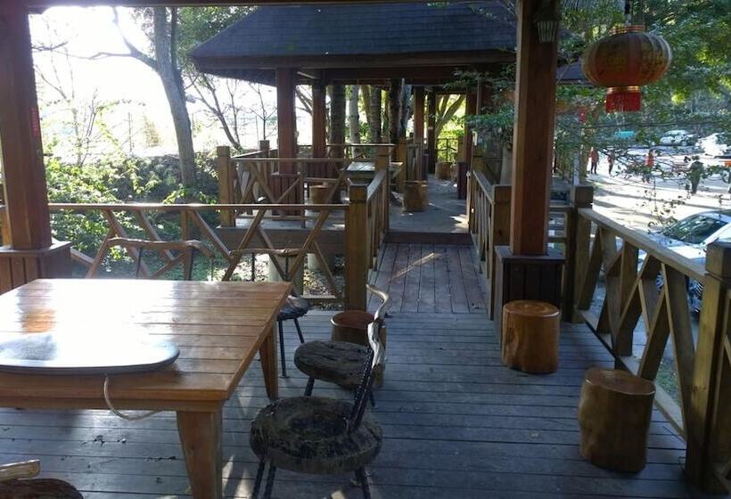 هتل Pei Kong Creek Resort