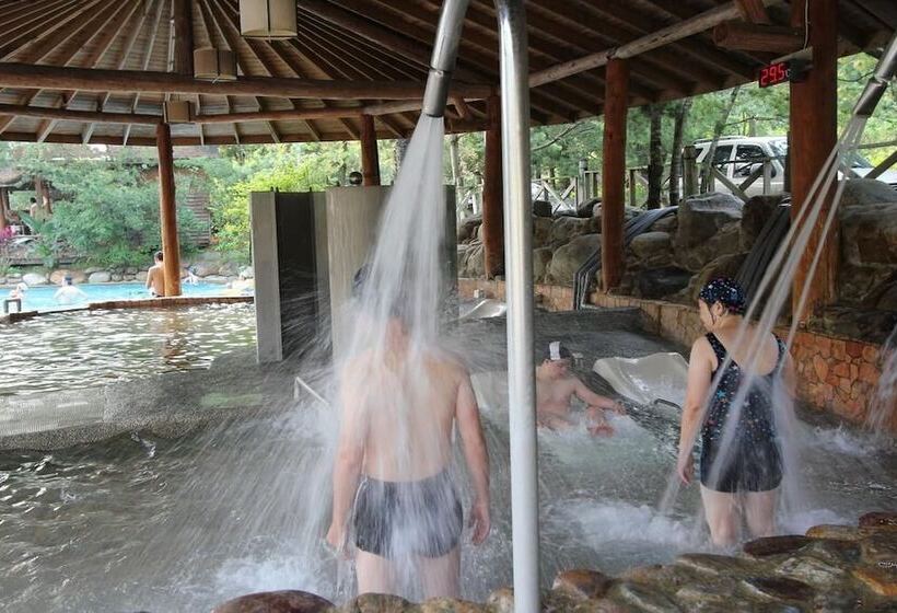 هتل Pei Kong Creek Resort