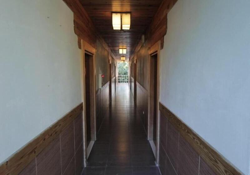 هتل Pei Kong Creek Resort