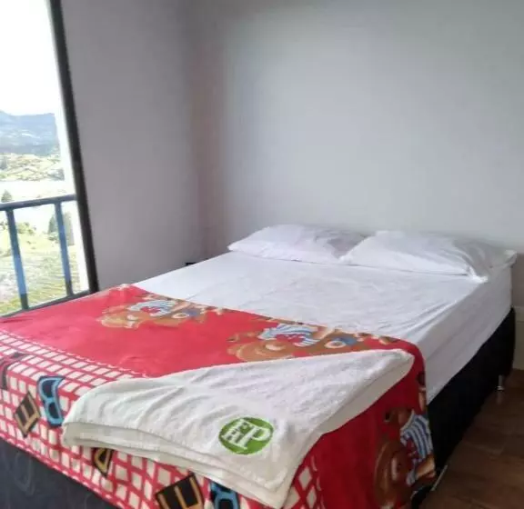 ユースホステル Finca Hotel Paraiso Guatapé El Peñol