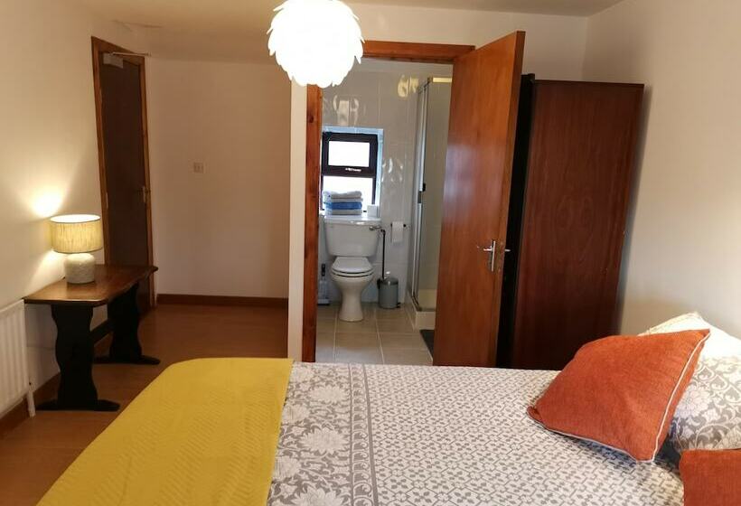 客栈  Tir Na Nog Gastropub