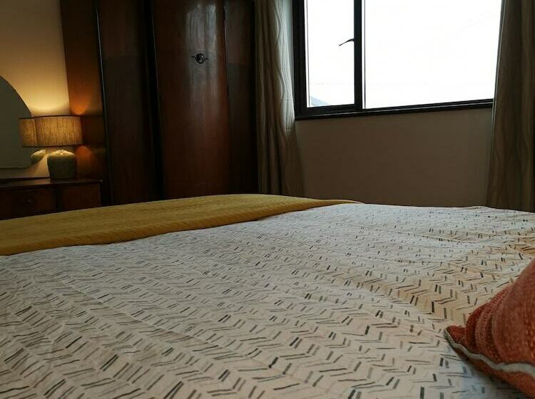 客栈  Tir Na Nog Gastropub