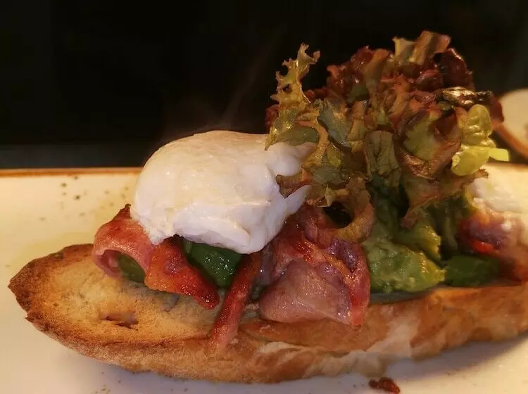 簡易ホテル Tir Na Nog Gastropub