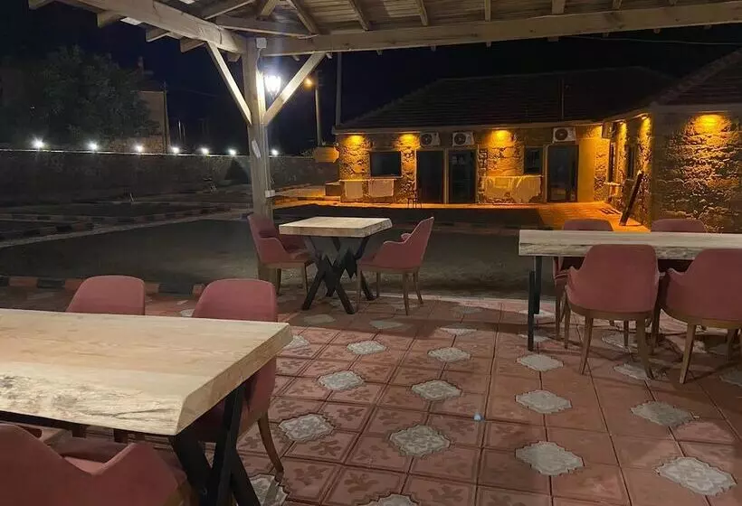 Hotelli Assos Bianca Suites