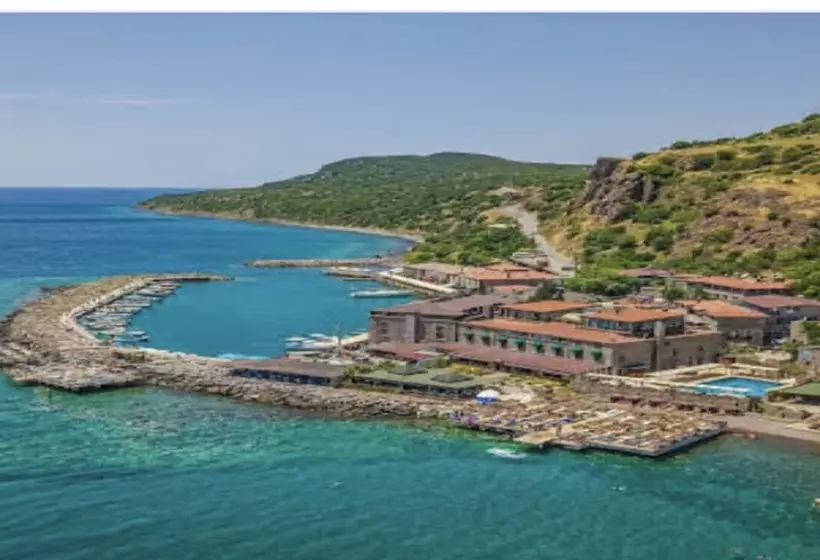 Hotelli Assos Bianca Suites