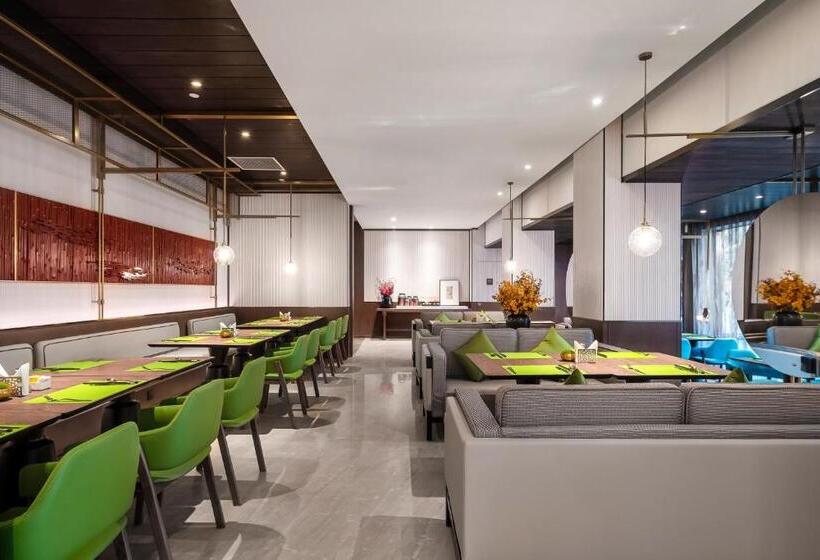 Отель Hampton By Hilton Hangzhou West Lake