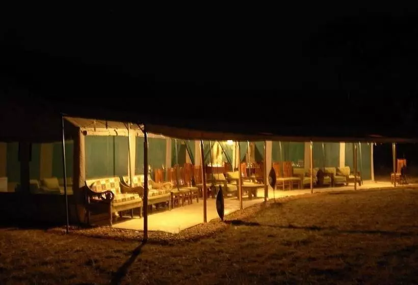 هتل Osinon Camps & Lodges