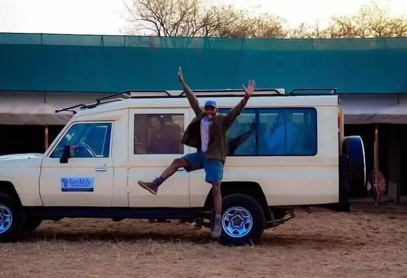 هتل Osinon Camps & Lodges