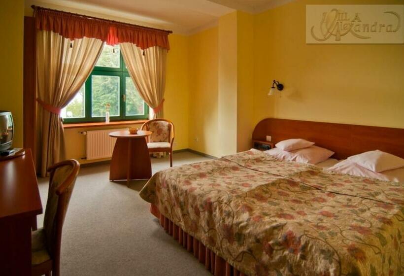 בית מלון כפרי Villa Alexandra