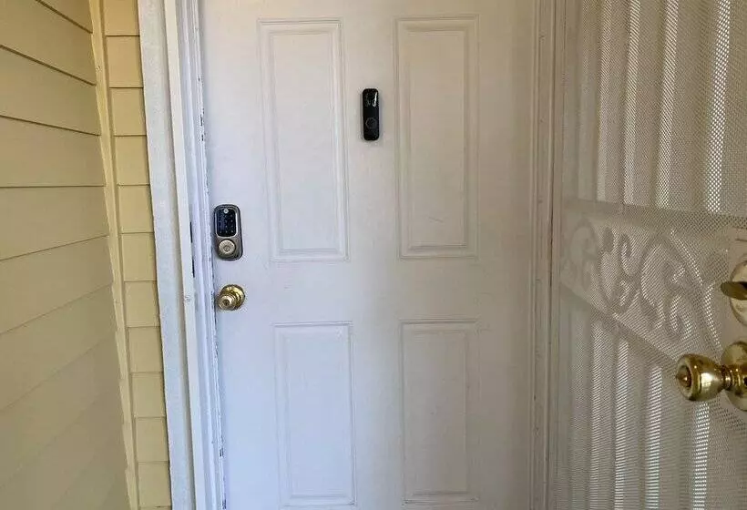 Retkeilymaja Whole Family   Wholestyl