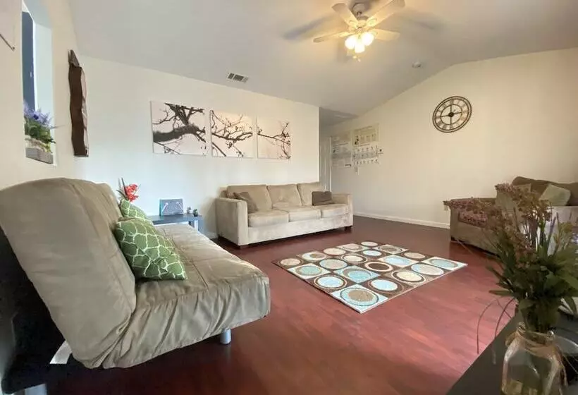 Retkeilymaja Whole Family   Wholestyl