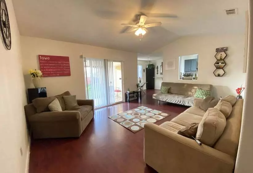 Retkeilymaja Whole Family   Wholestyl