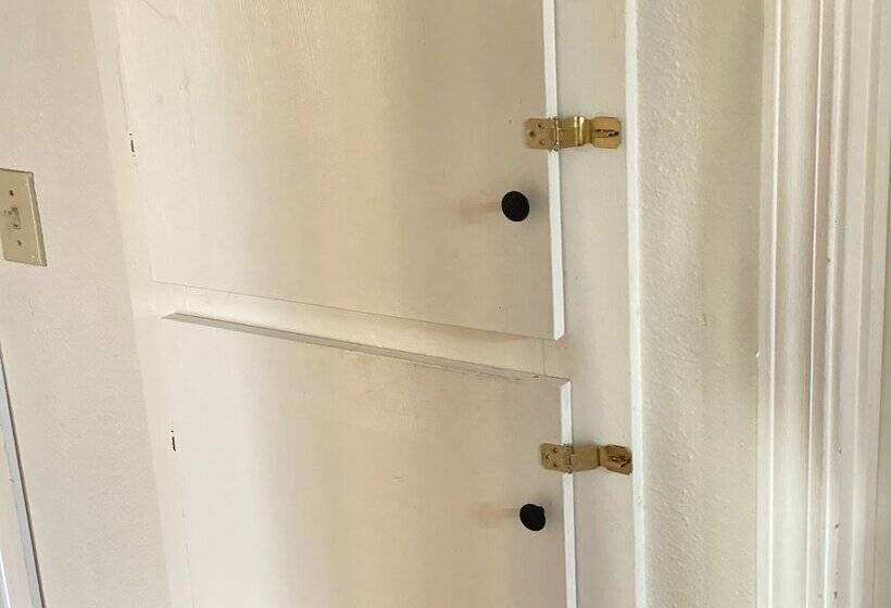 هاستل Whole Family Wholestyl