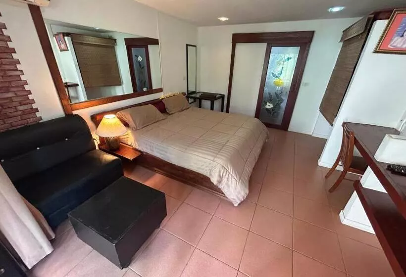 Aamiaismajoitus (B&B) Passion Nai Harn