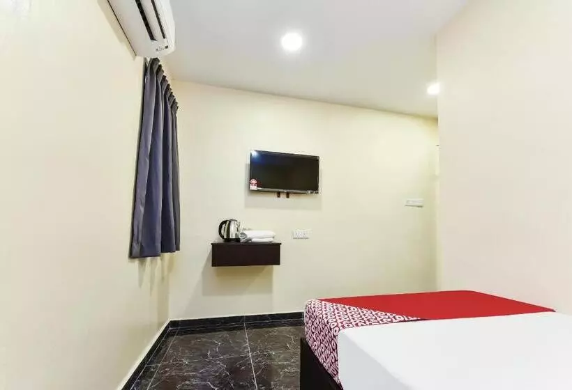 Hotelli Oyo 90445 Th