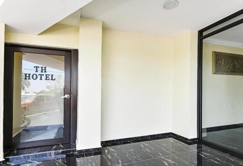 בית מלון כפרי Oyo 90445 Th