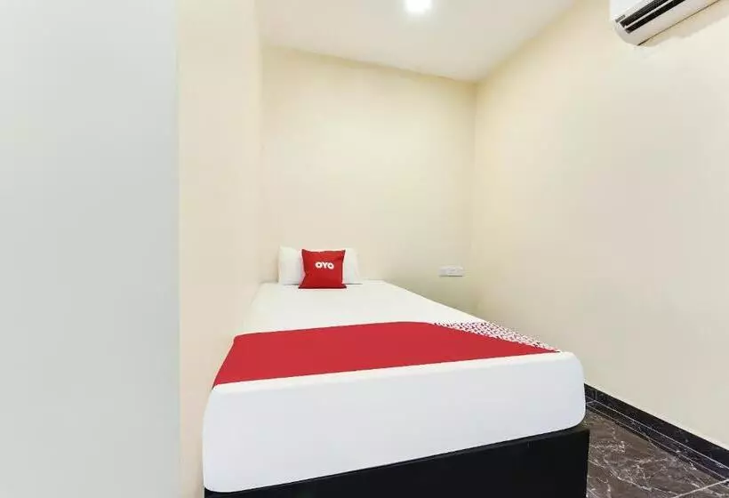 Hotelli Oyo 90445 Th