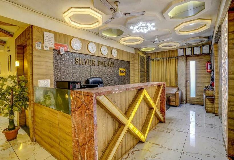 Fabhotel Silver Palace