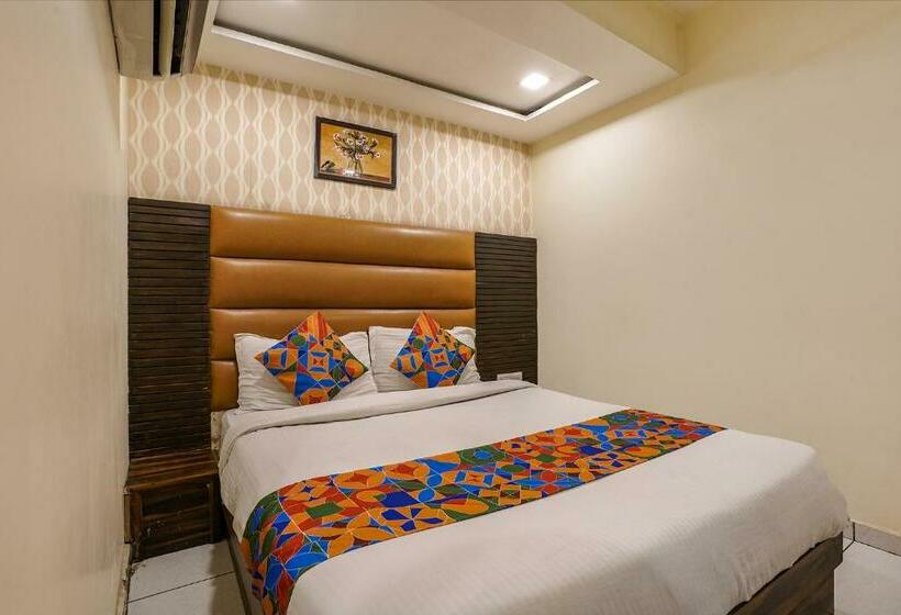 Fabhotel Silver Palace