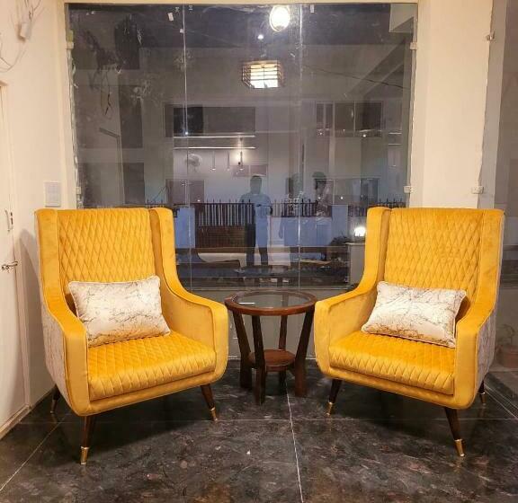 Stiltstay Hotel, Greater Noida