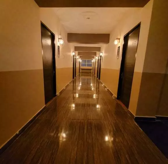 Stiltstay Hotel, Greater Noida