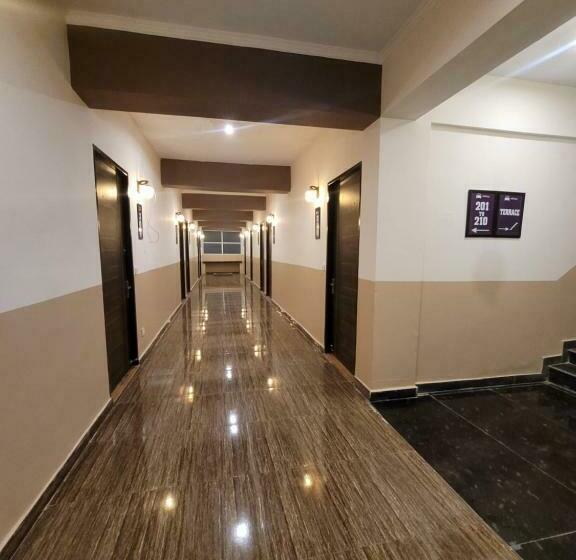 Stiltstay Hotel, Greater Noida