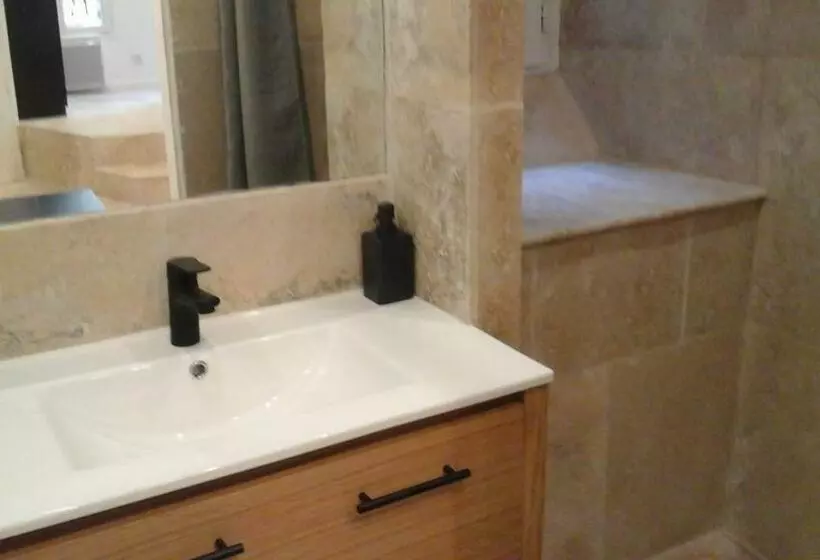 ペンション Kira