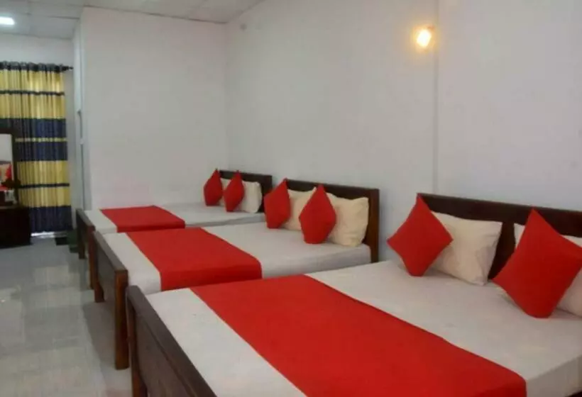 پانسیون Meegahapokuna Resort