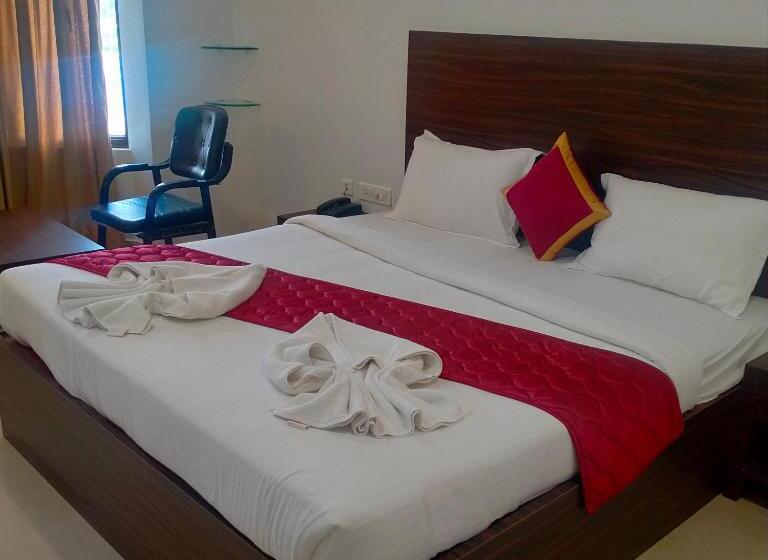 בית מלון כפרי Jb Residency