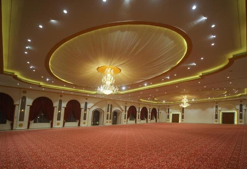 בית מלון כפרי Ratna Vilas Palace