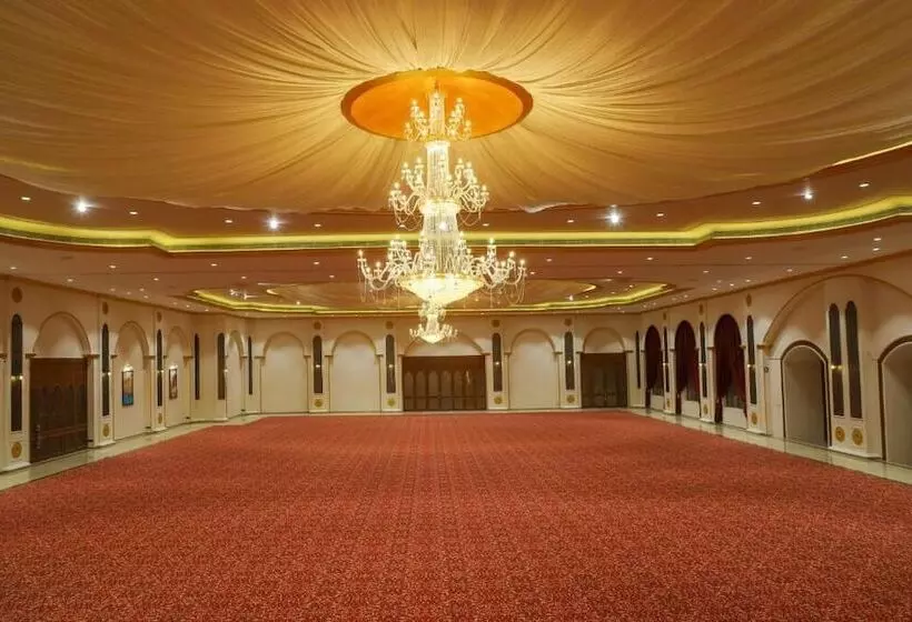 ホテル Ratna Vilas Palace