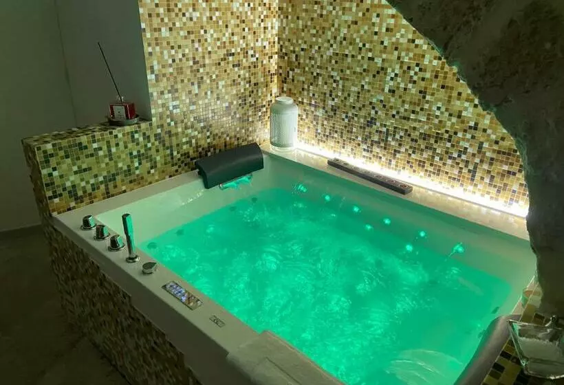 تختخواب و صبحانه Number 12 Bari