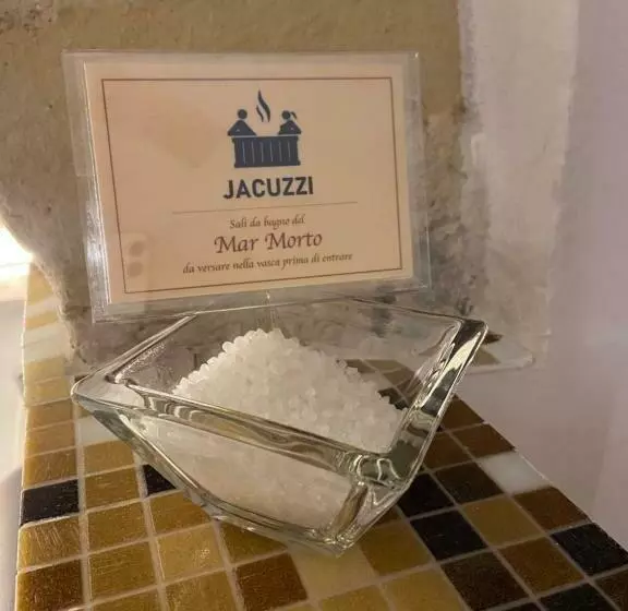 تختخواب و صبحانه Number 12 Bari