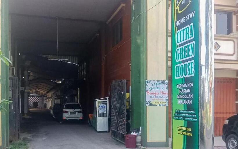 酒店 Citra Green House Syariah Near Universitas Tulungagung