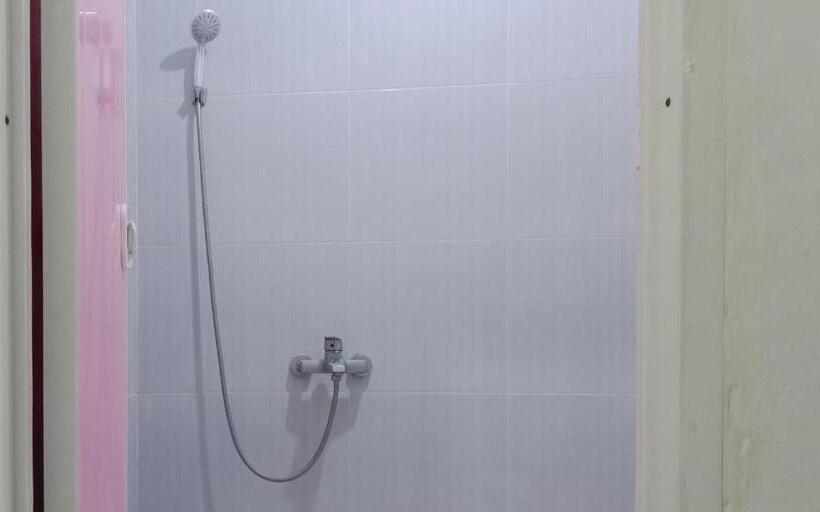 酒店 Citra Green House Syariah Near Universitas Tulungagung