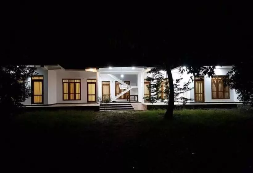 Elegarden Hotel & Restaurant
