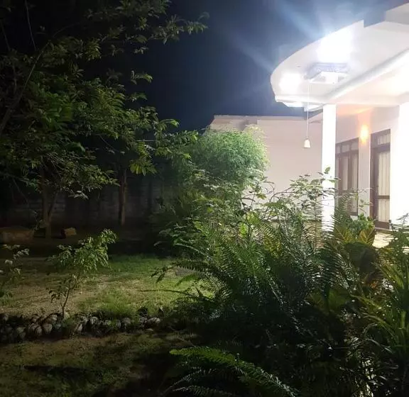 Elegarden Hotel & Restaurant