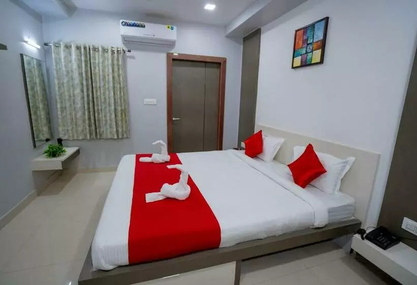 ホテル Silver Cloud