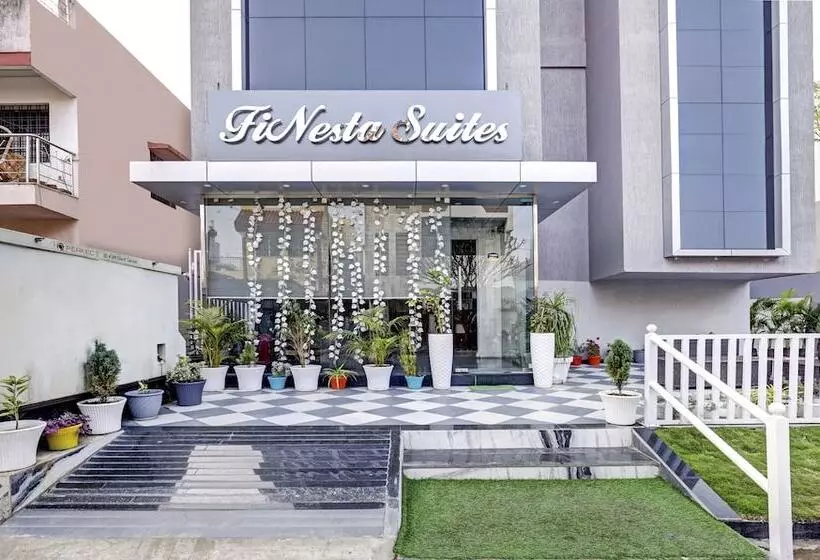 هتل Treebo Finesta Suites, Nagpur Airport