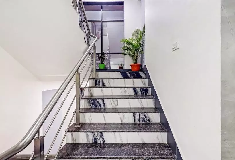 هتل Treebo Finesta Suites, Nagpur Airport