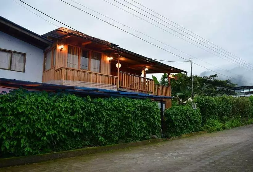 ペンション Hostal Los Farolitos